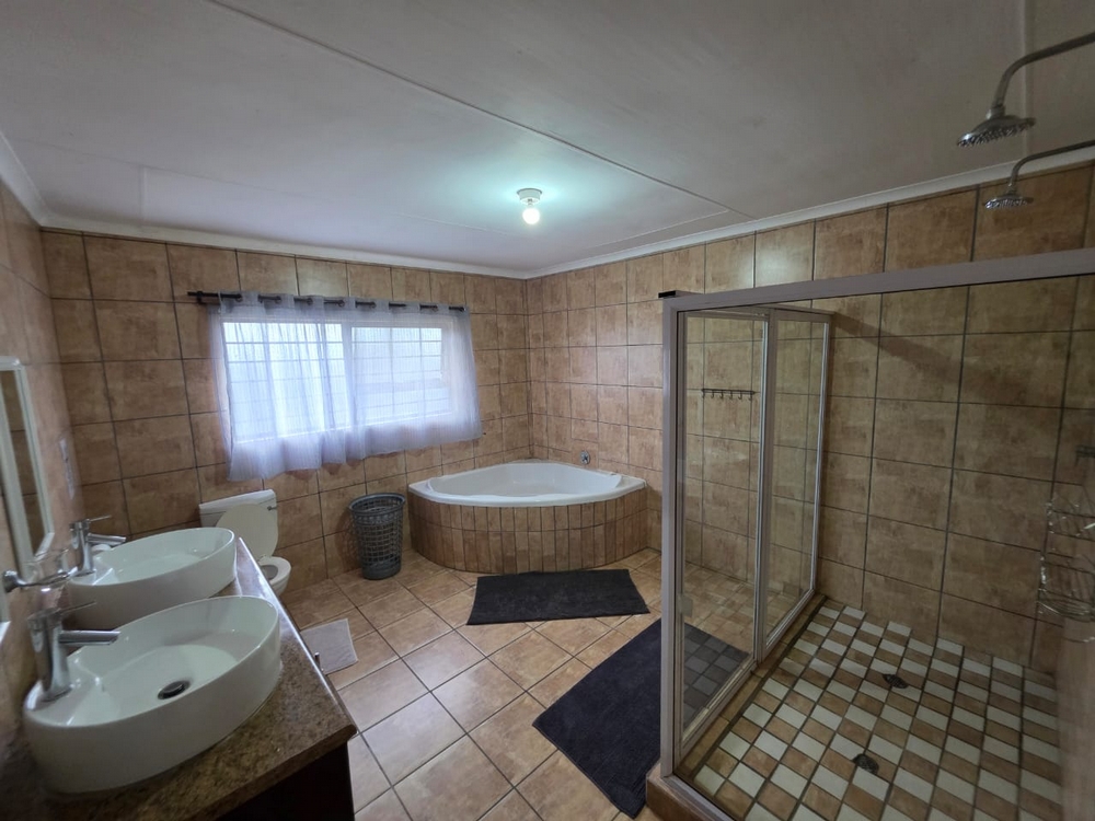 Beaumont Holiday Home